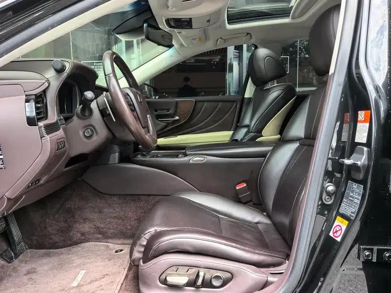 Lexus LS 2018 350 Premium Edition (China VI Emission Standard) — миниатюра 16