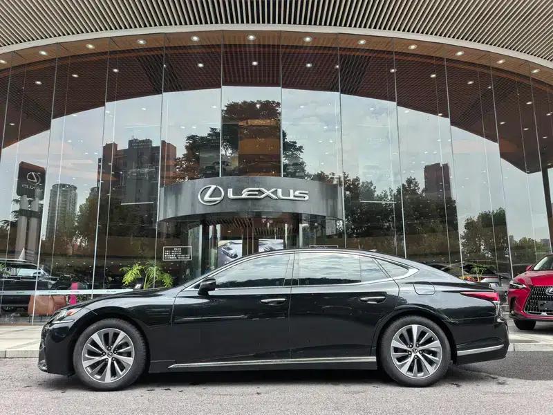 Lexus LS 2018 350 Premium Edition (China VI Emission Standard) — миниатюра 3