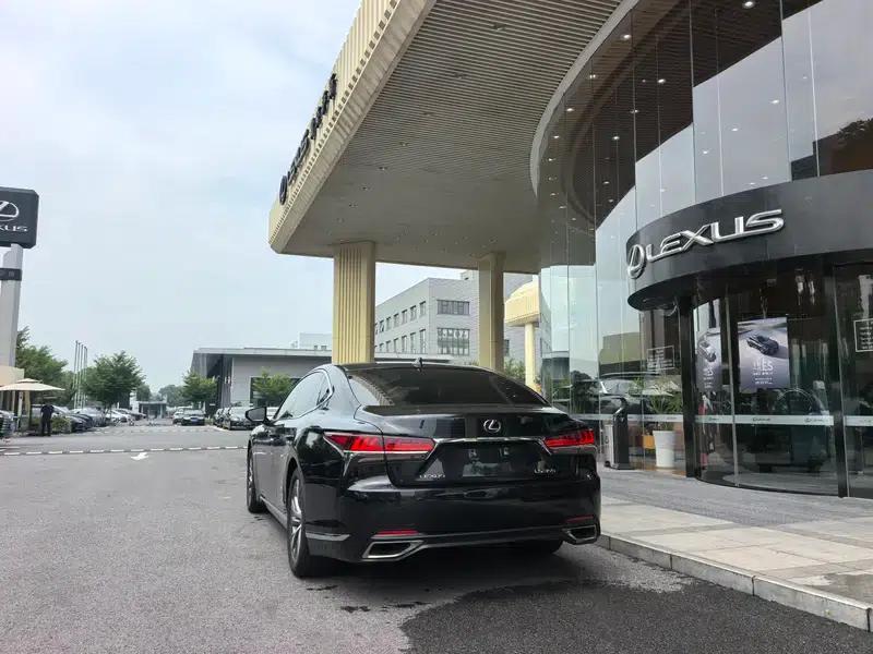Lexus LS 2018 350 Premium Edition (China VI Emission Standard) — миниатюра 4