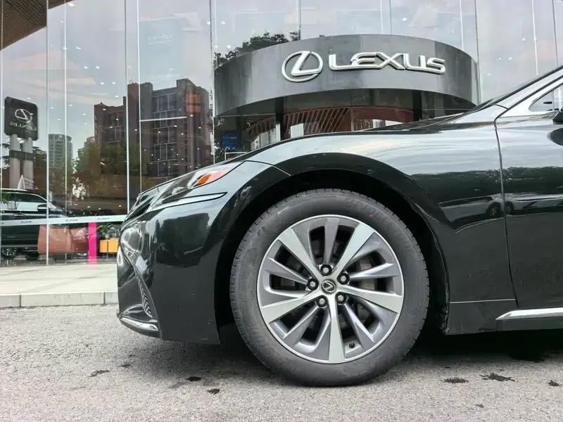 Lexus LS 2018 350 Premium Edition (China VI Emission Standard) — миниатюра 8