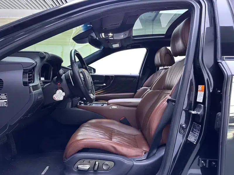Lexus LS 2018 500h Executive Edition (China VI Emission Standard) — миниатюра 11
