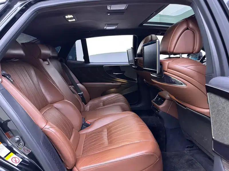 Lexus LS 2018 500h Executive Edition (China VI Emission Standard) — миниатюра 15