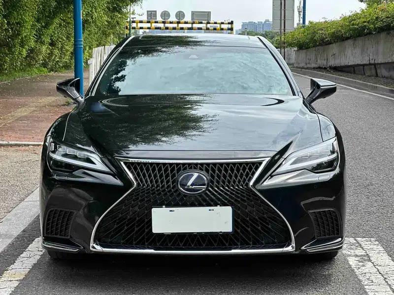 Lexus LS 2021 500h Premium Edition — миниатюра 2