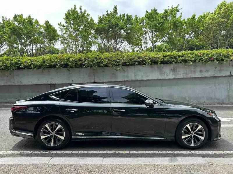 Lexus LS 2021 500h Premium Edition — миниатюра 7