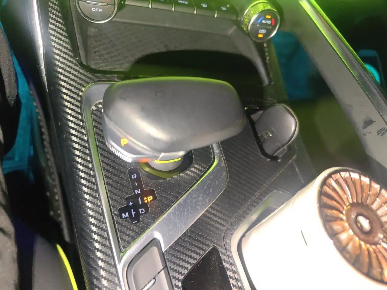 Geely Auto Monjaro S 2021 2.0TD Automatic Two-Wheel Drive Lightning Edition — миниатюра 14