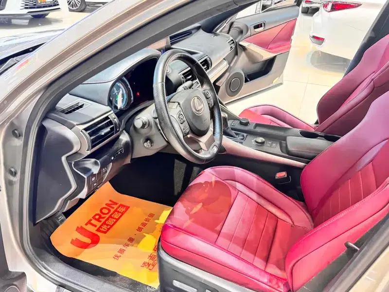 Lexus IS 2017 300 F SPORT Edition — миниатюра 19