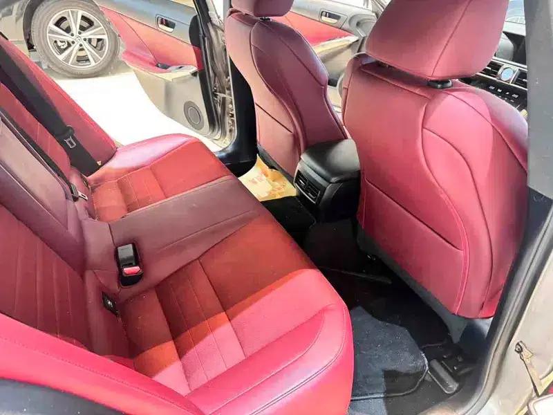 Lexus IS 2017 300 F SPORT Edition — миниатюра 25