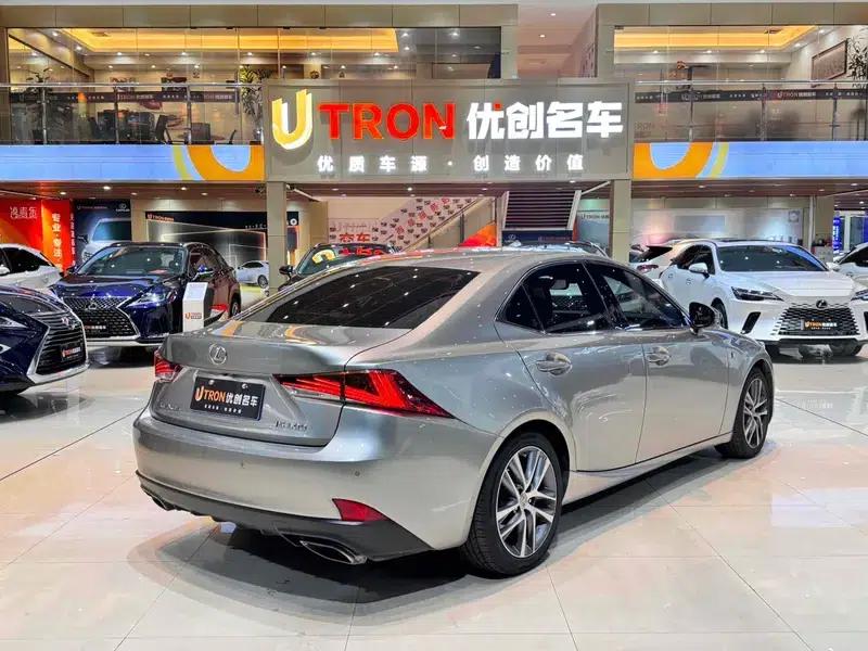 Lexus IS 2017 300 F SPORT Edition — миниатюра 5