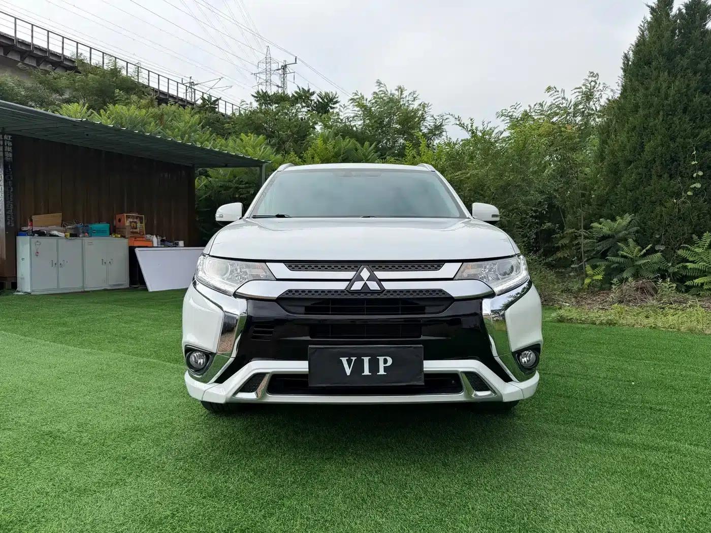Outlander 2021 2.0L 2WD Enjoy Edition 5-seater — миниатюра 2