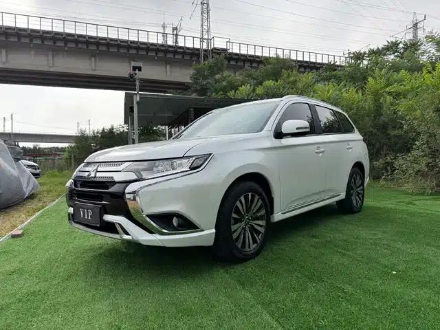 Outlander 2021 2.0L 2WD Enjoy Edition 5-seater