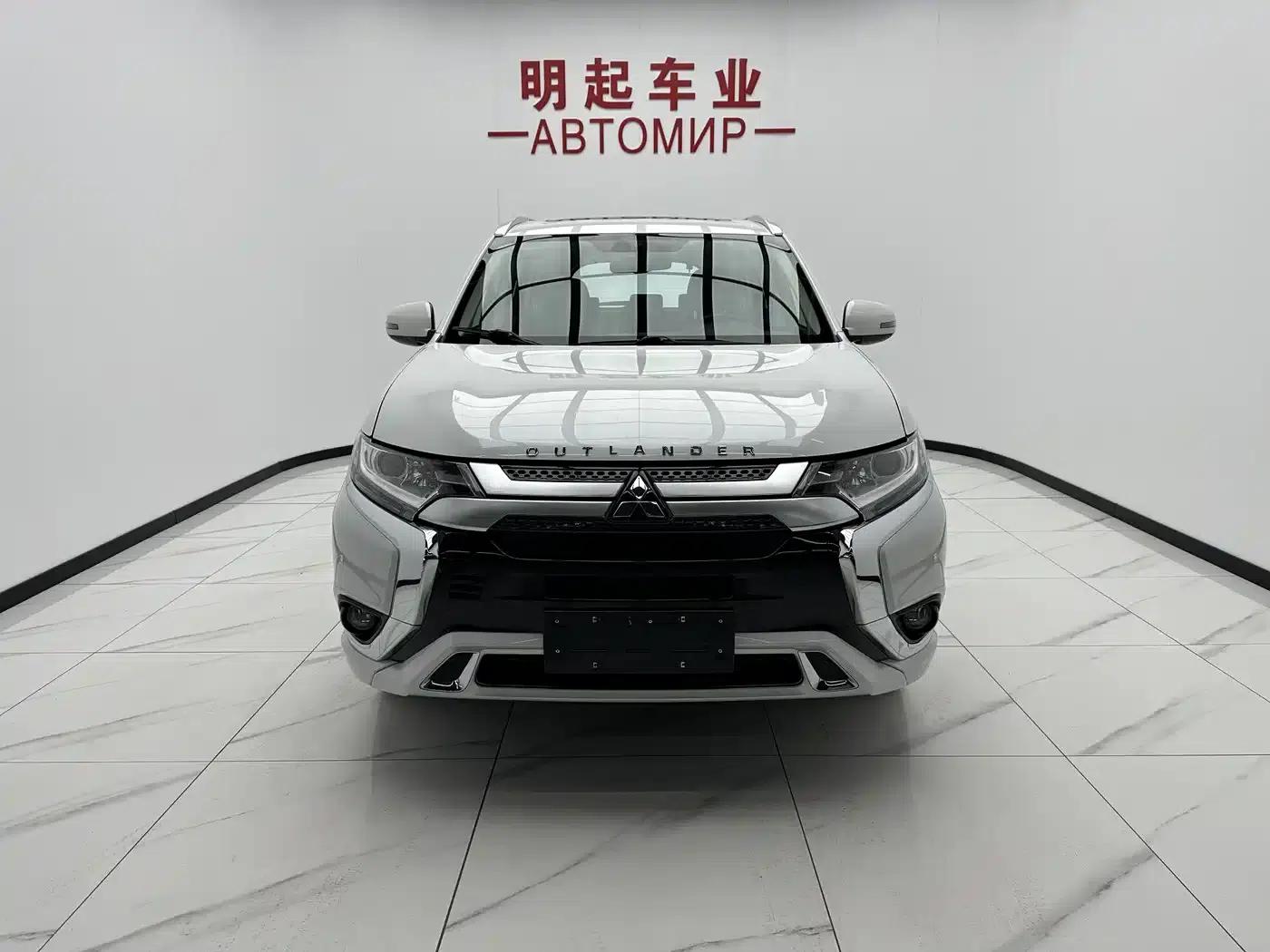 Outlander 2021 2.0L 2WD Enjoy Edition 5-seater — миниатюра 2