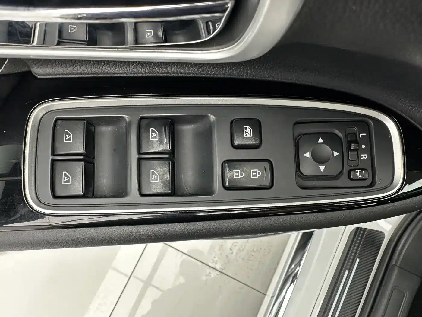 Outlander 2021 2.0L 2WD Enjoy Edition 5-seater — миниатюра 12