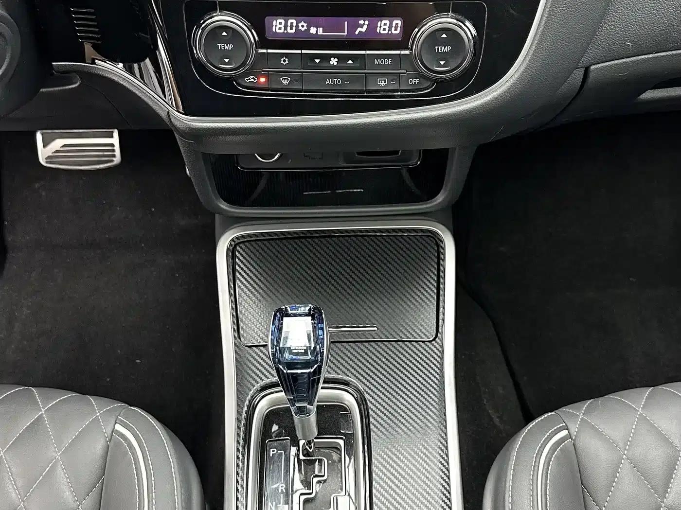 Outlander 2021 2.0L 2WD Enjoy Edition 5-seater — миниатюра 15