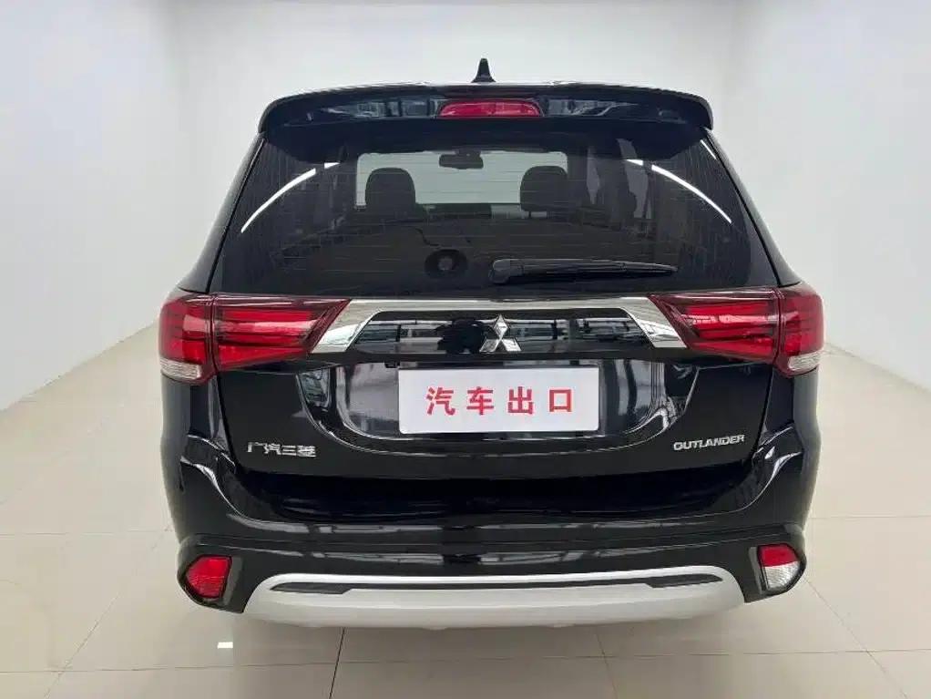 Outlander 2021 2.0L 2WD Enjoy Edition 5-seater — миниатюра 5