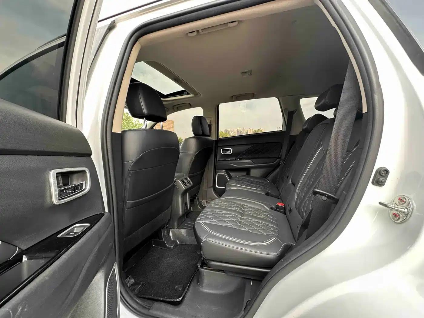 Outlander 2021 2.4L AWD Dynamic Edition 5-seater — миниатюра 5