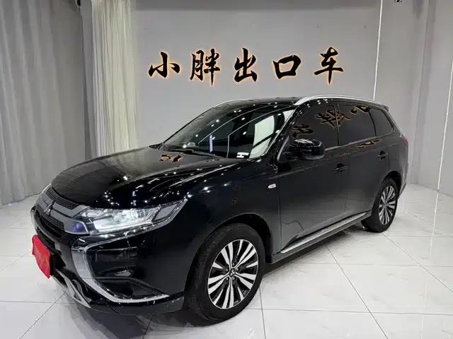 Outlander 2021 Facelift 2.0L 2WD Comfortline 5-Seater