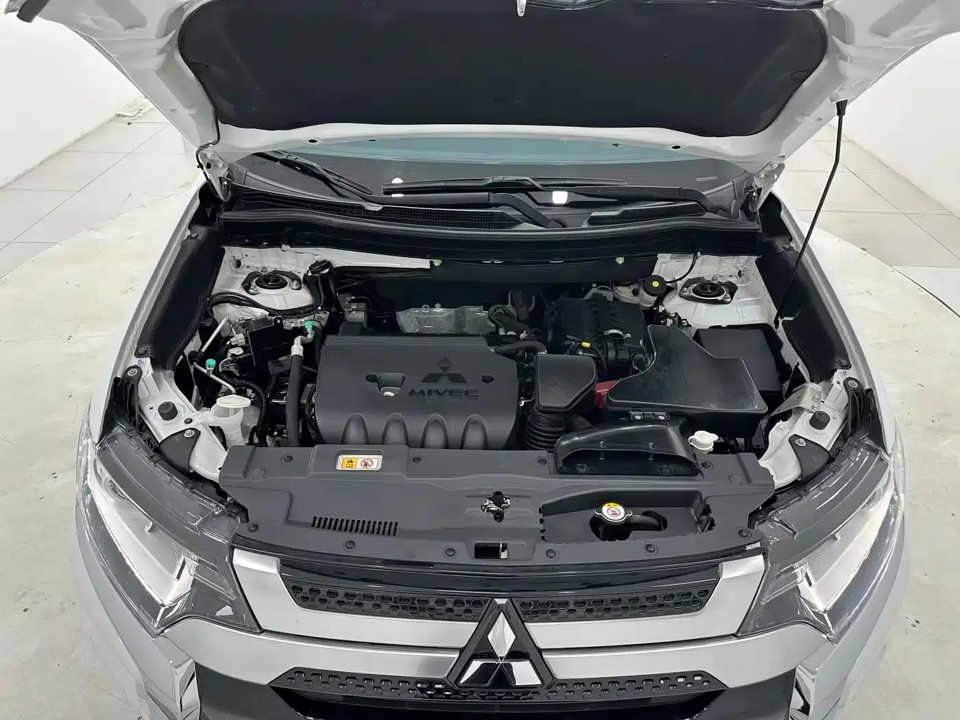 Outlander 2021 Facelift 2.0L 2WD Enjoy Edition 5-Seater — миниатюра 18