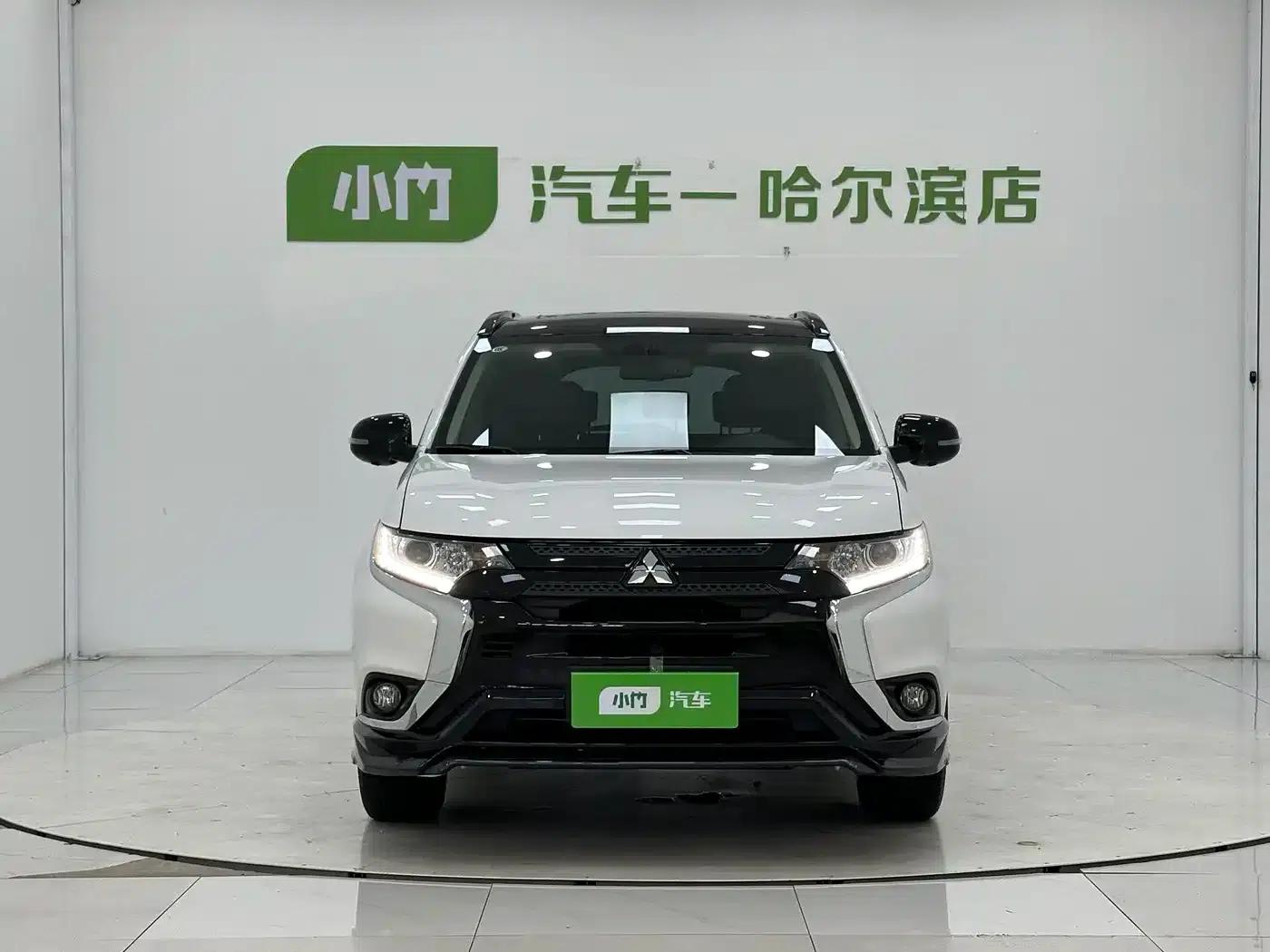 Outlander 2021 2.0L 2WD Dynamic Edition 5-seater — миниатюра 2