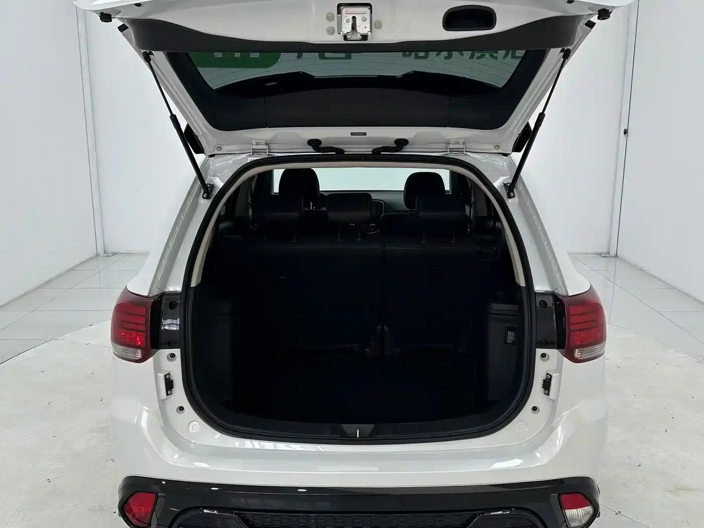 Outlander 2021 2.0L 2WD Dynamic Edition 5-seater — миниатюра 16