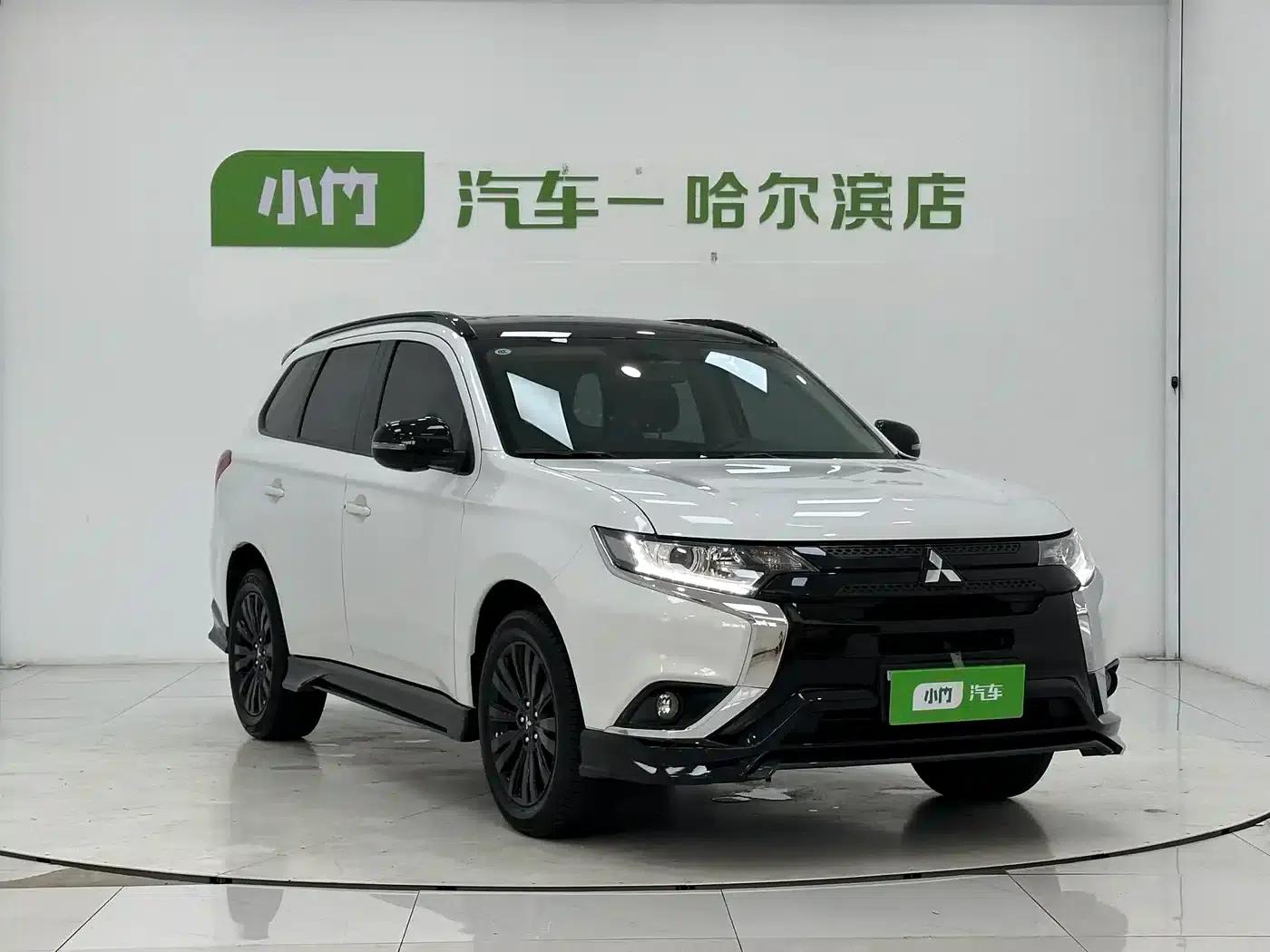 Outlander 2021 2.0L 2WD Dynamic Edition 5-seater — миниатюра 3