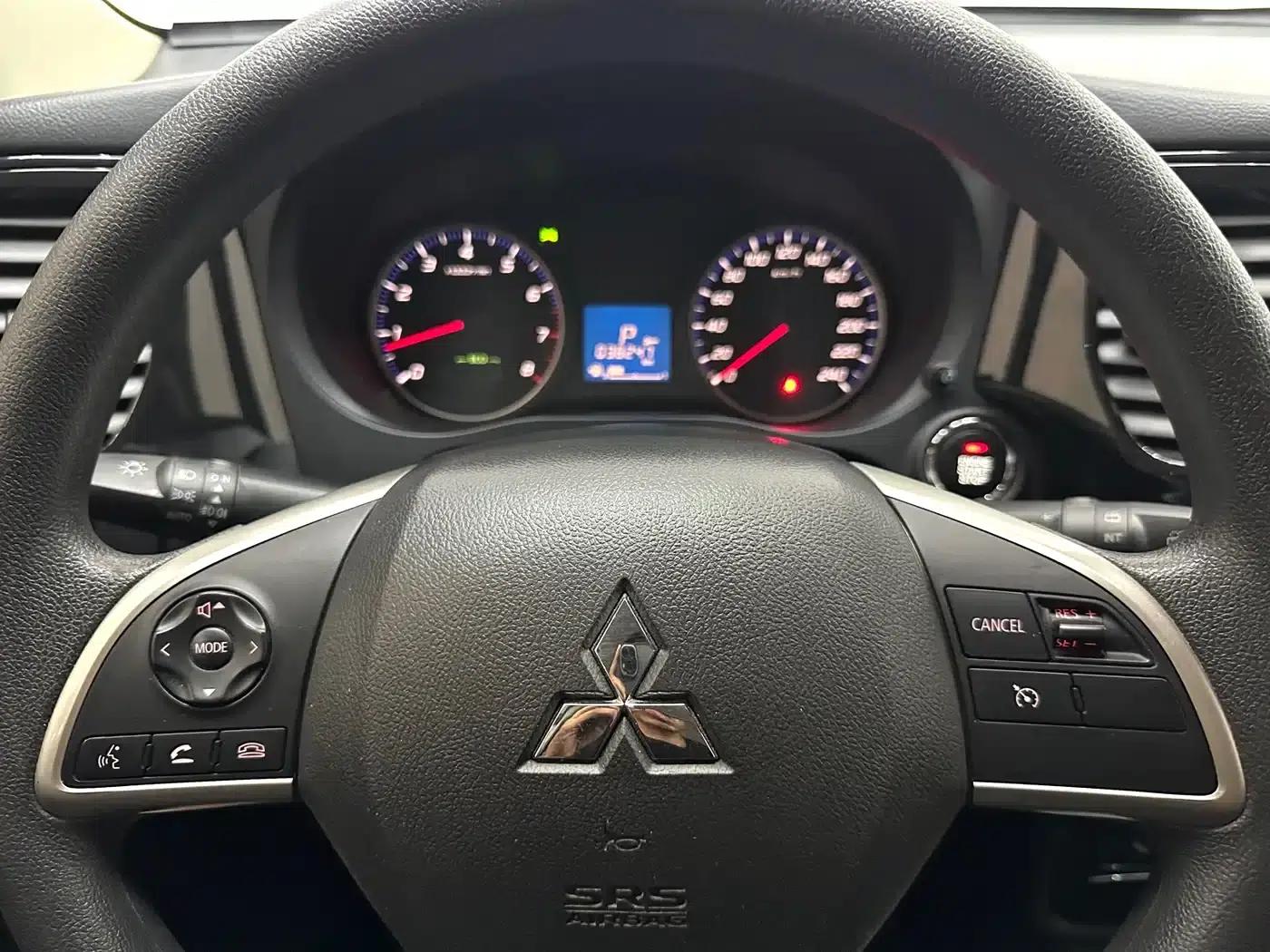 Outlander 2021 2.0L 2WD Comfortline 5-seater — миниатюра 17