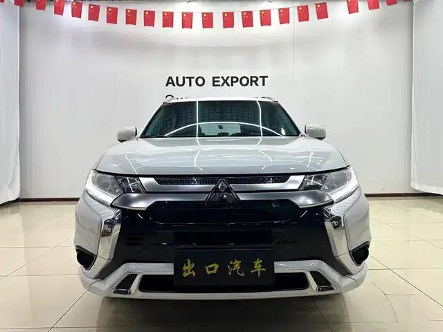 Outlander 2021 2.0L 2WD Comfortline 5-seater