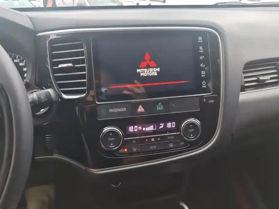 Outlander 2021 2.0L 2WD Enjoy Edition 5-seater — миниатюра 12