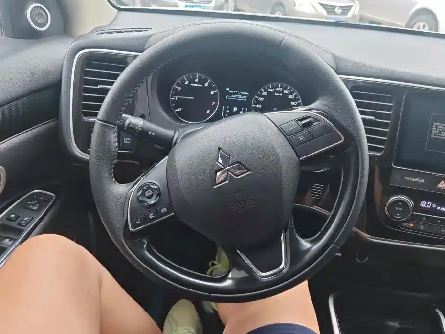 Outlander 2021 2.0L 2WD Enjoy Edition 5-seater — миниатюра 15