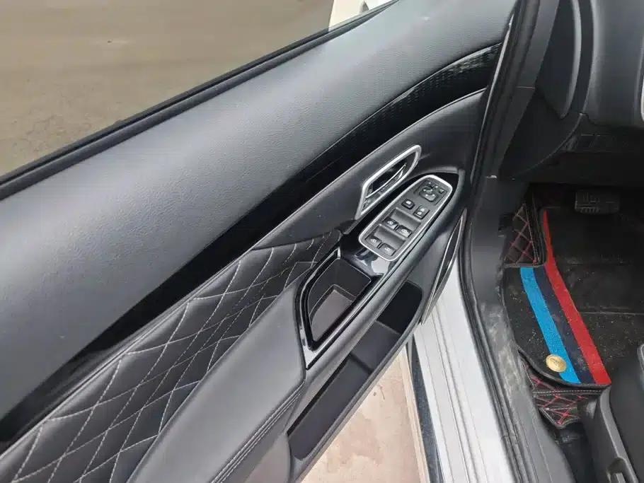Outlander 2021 2.0L 2WD Enjoy Edition 5-seater — миниатюра 7