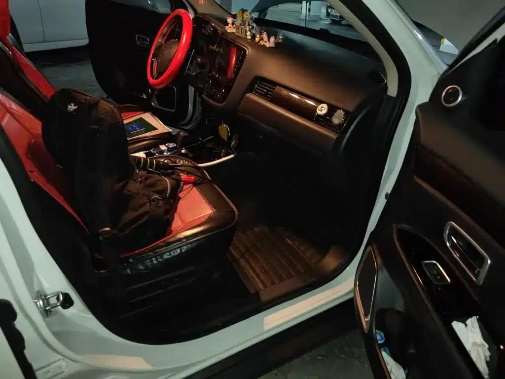 Outlander 2019 2.4L 4WD Enjoy Edition 7-seater National VI Emission Standard — миниатюра 22