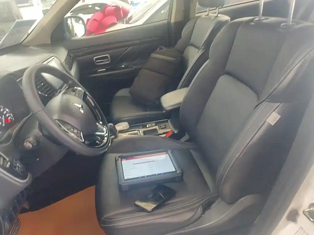 Outlander 2019 2.0L 2WD Enjoy Edition 7-seater National VI Emission Standard — миниатюра 11