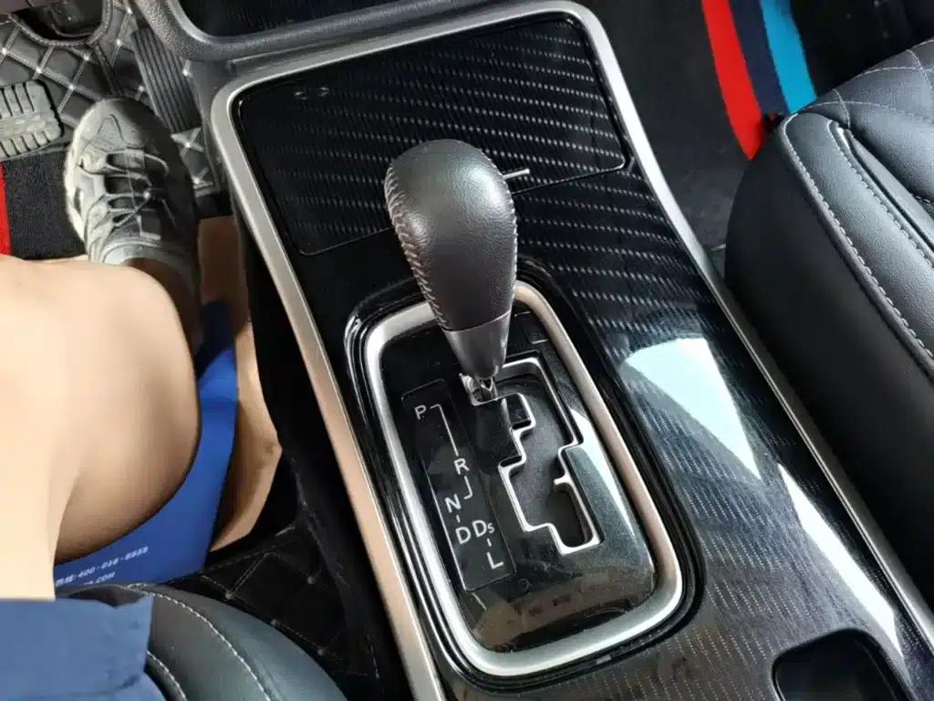 Outlander 2020 2.0L 2WD Enjoy Edition 5-seater — миниатюра 14
