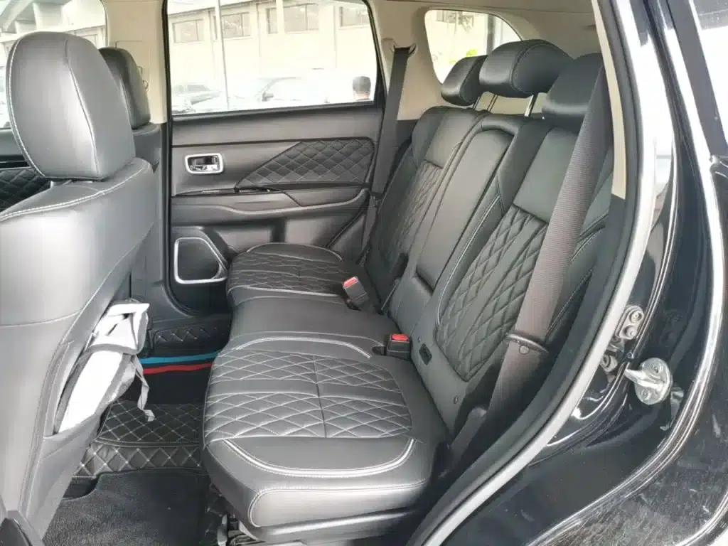 Outlander 2020 2.0L 2WD Enjoy Edition 5-seater — миниатюра 17