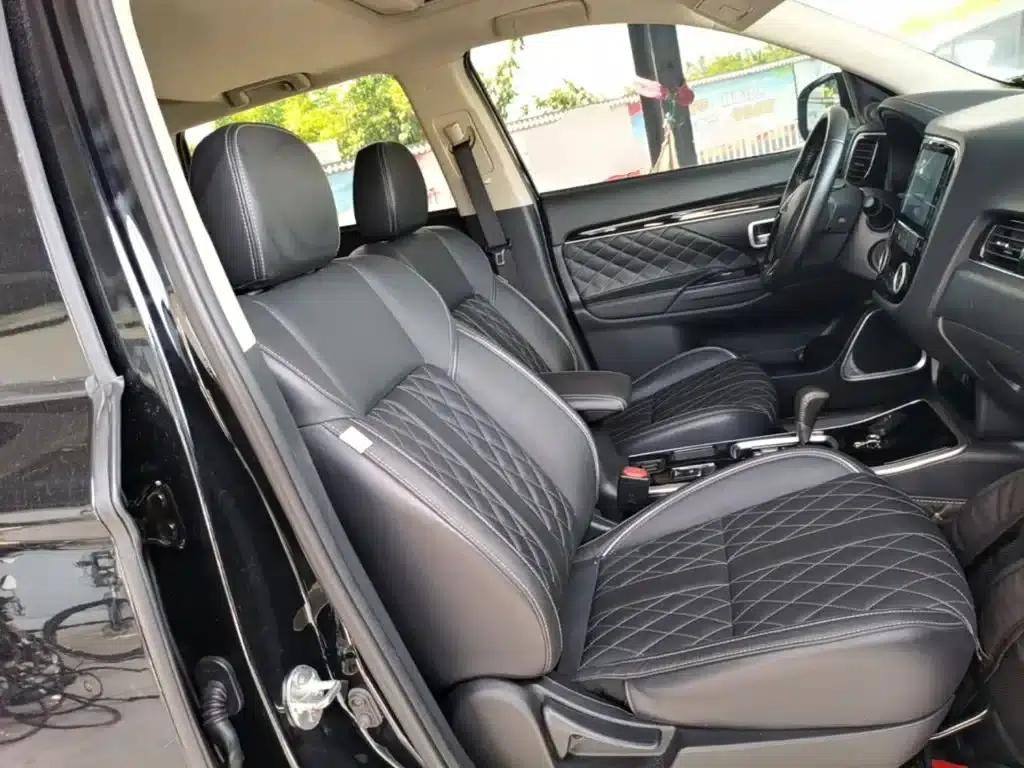 Outlander 2020 2.0L 2WD Enjoy Edition 5-seater — миниатюра 25