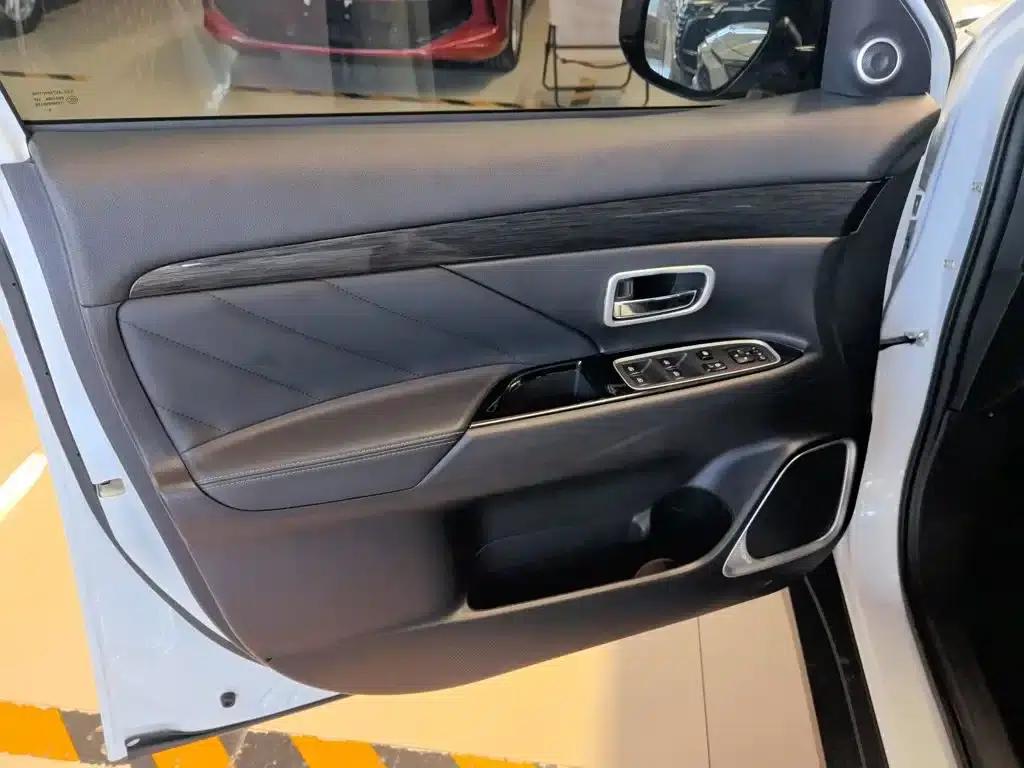 Outlander 2019 2.0L 2WD Enjoy Edition 7-seater National VI Emission Standard — миниатюра 12