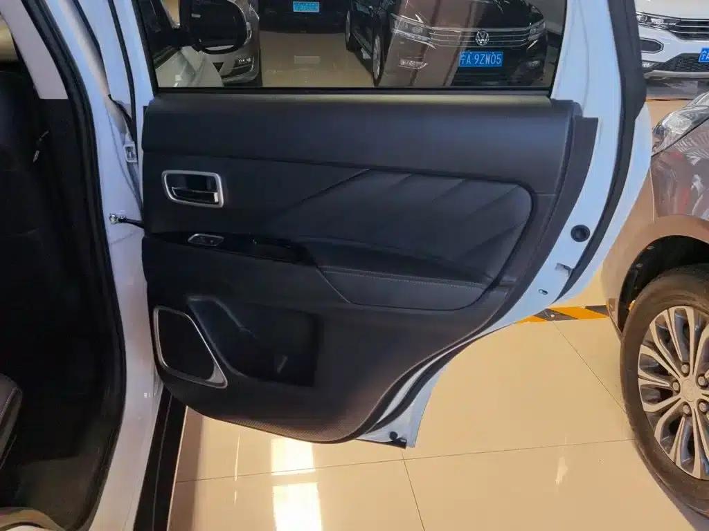 Outlander 2019 2.0L 2WD Enjoy Edition 7-seater National VI Emission Standard — миниатюра 13