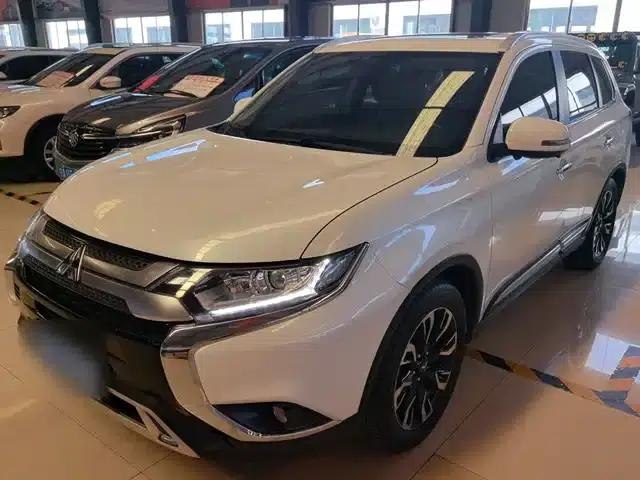 Outlander 2019 2.0L 2WD Enjoy Edition 7-seater National VI Emission Standard