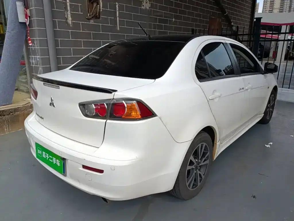 Lancer EX 2016 1.8L CVT Black and White Reissue Edition — миниатюра 7