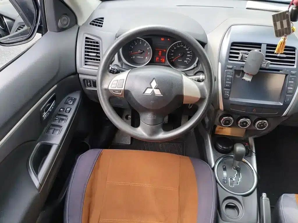 2013 ASX 2.0L CVT 2WD Elite Edition — миниатюра 6