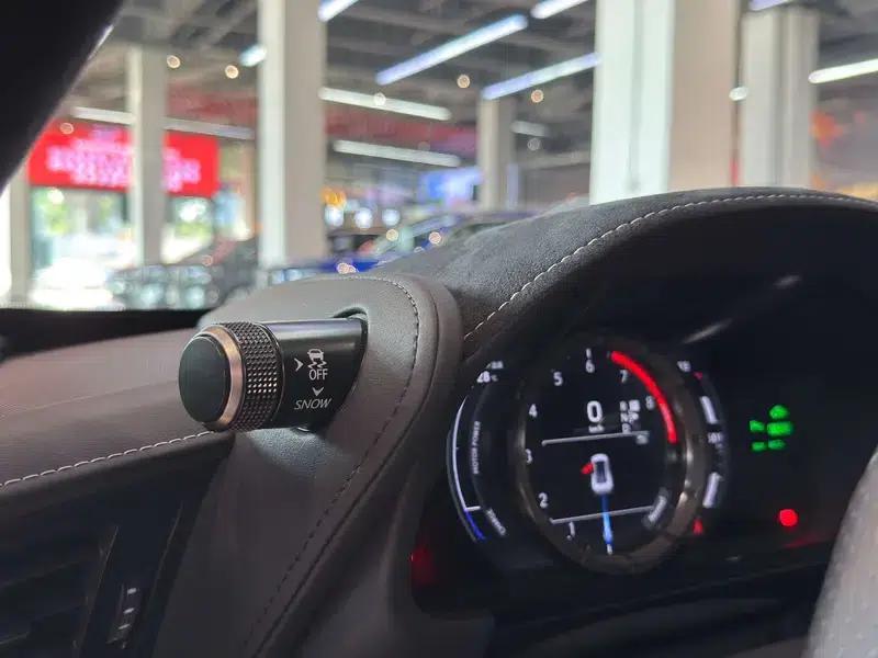 Lexus LC 2023 500h Sport Edition — миниатюра 29