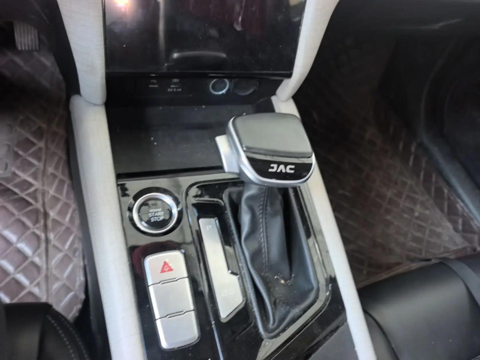 JAC Group J7 2020 1.5T CVT Dream Edition — миниатюра 16