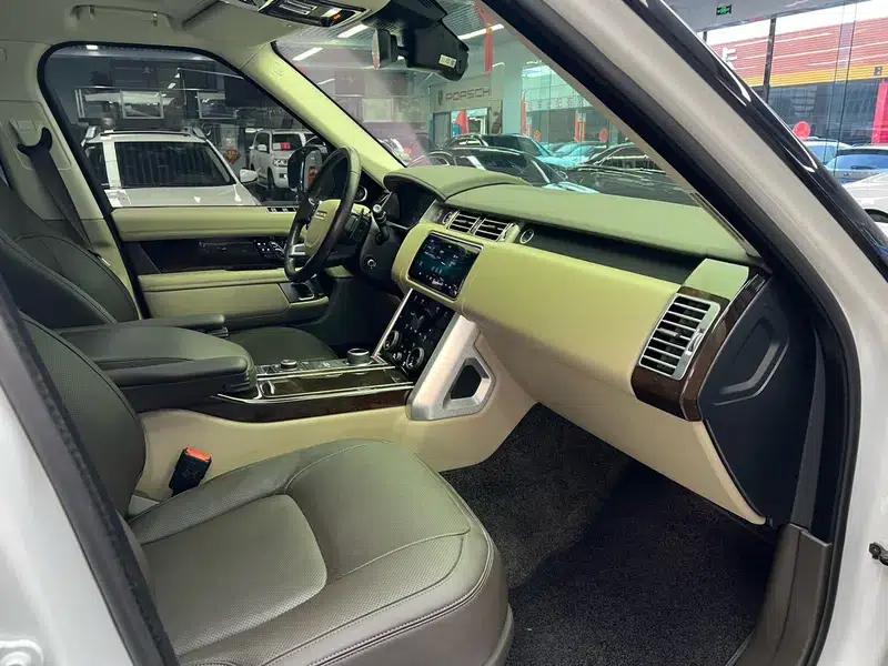 Range Rover 2022 3.0 L6 360PS Legendary Edition — миниатюра 23