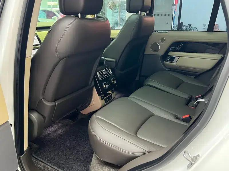Range Rover 2022 3.0 L6 360PS Legendary Edition — миниатюра 26