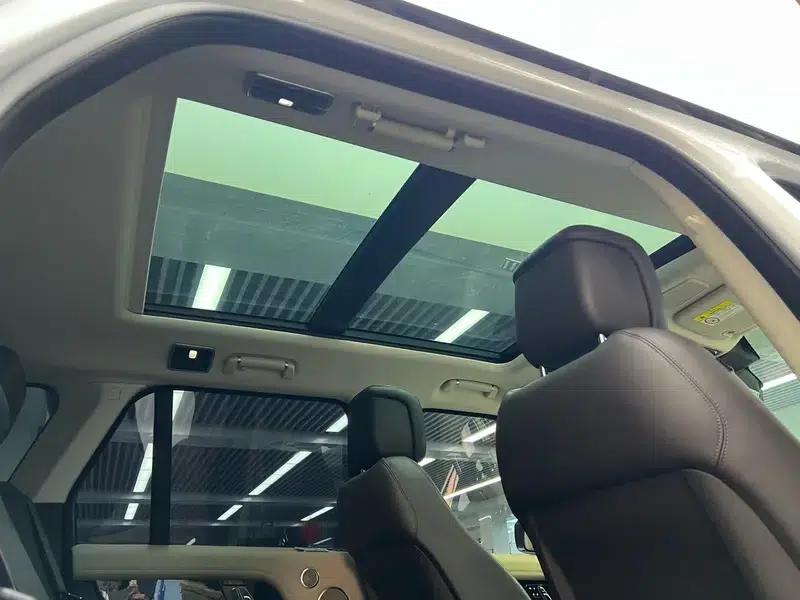 Range Rover 2022 3.0 L6 360PS Legendary Edition — миниатюра 27