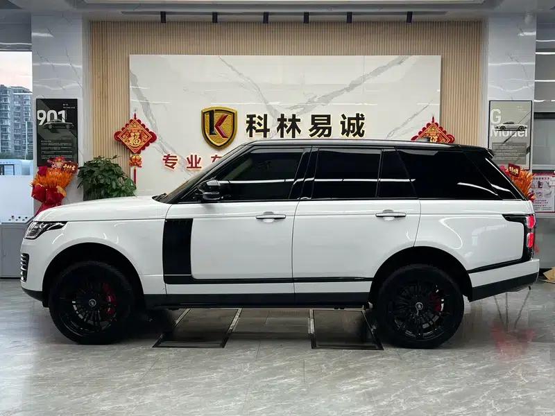 Range Rover 2022 3.0 L6 360PS Legendary Edition — миниатюра 4