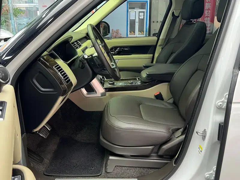 Range Rover 2022 3.0 L6 360PS Legendary Edition — миниатюра 31