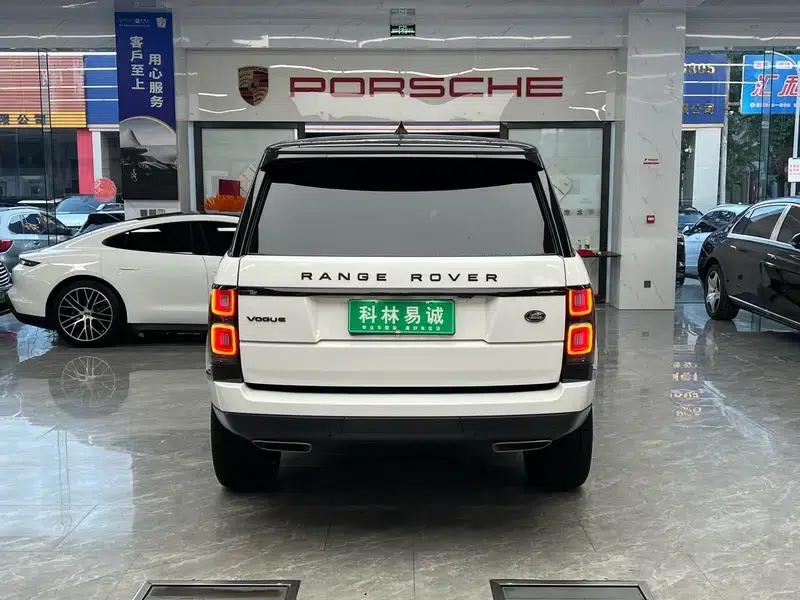 Range Rover 2022 3.0 L6 360PS Legendary Edition — миниатюра 6