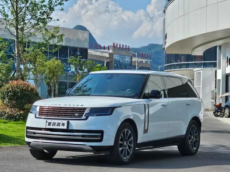 Range Rover 2023 3.0 L6 400PS Grand 7-Seat Extended Edition — миниатюра 1