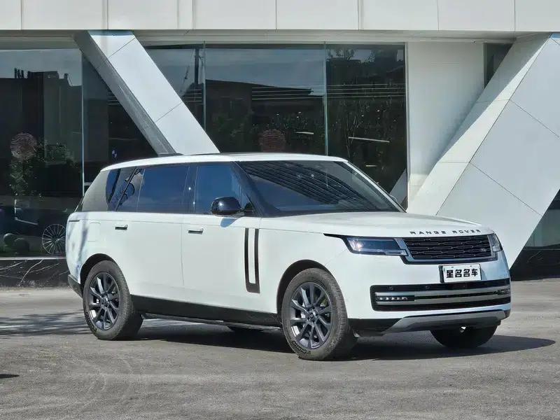 Range Rover 2023 3.0 L6 400PS Grand 7-Seat Extended Edition — миниатюра 3