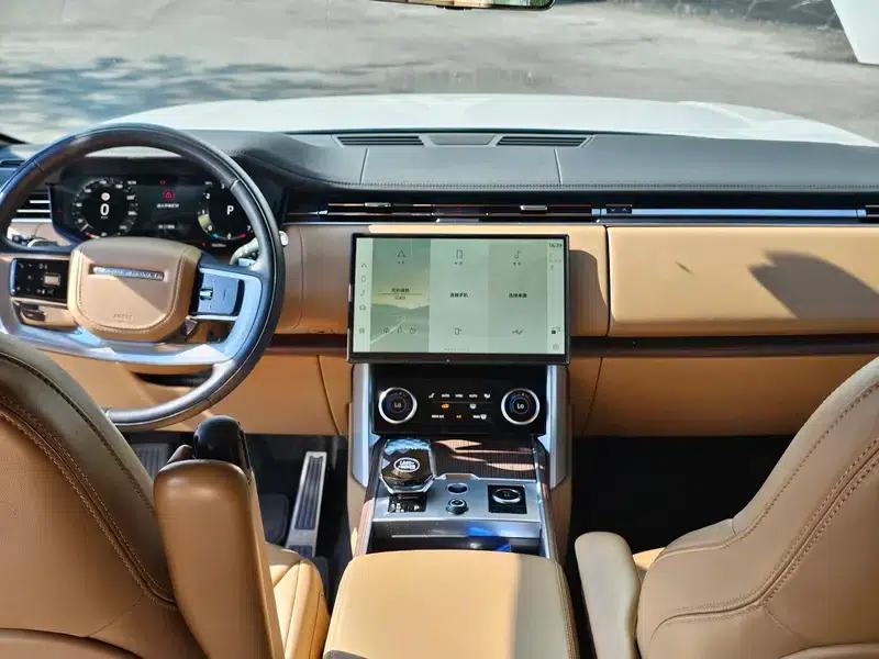 Range Rover 2023 3.0 L6 400PS Grand 7-Seat Extended Edition — миниатюра 7